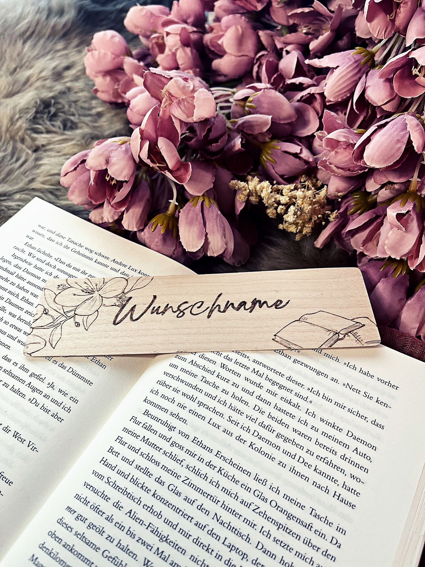 Bookish Edition, Personalisierbares Holzlesezeichen
